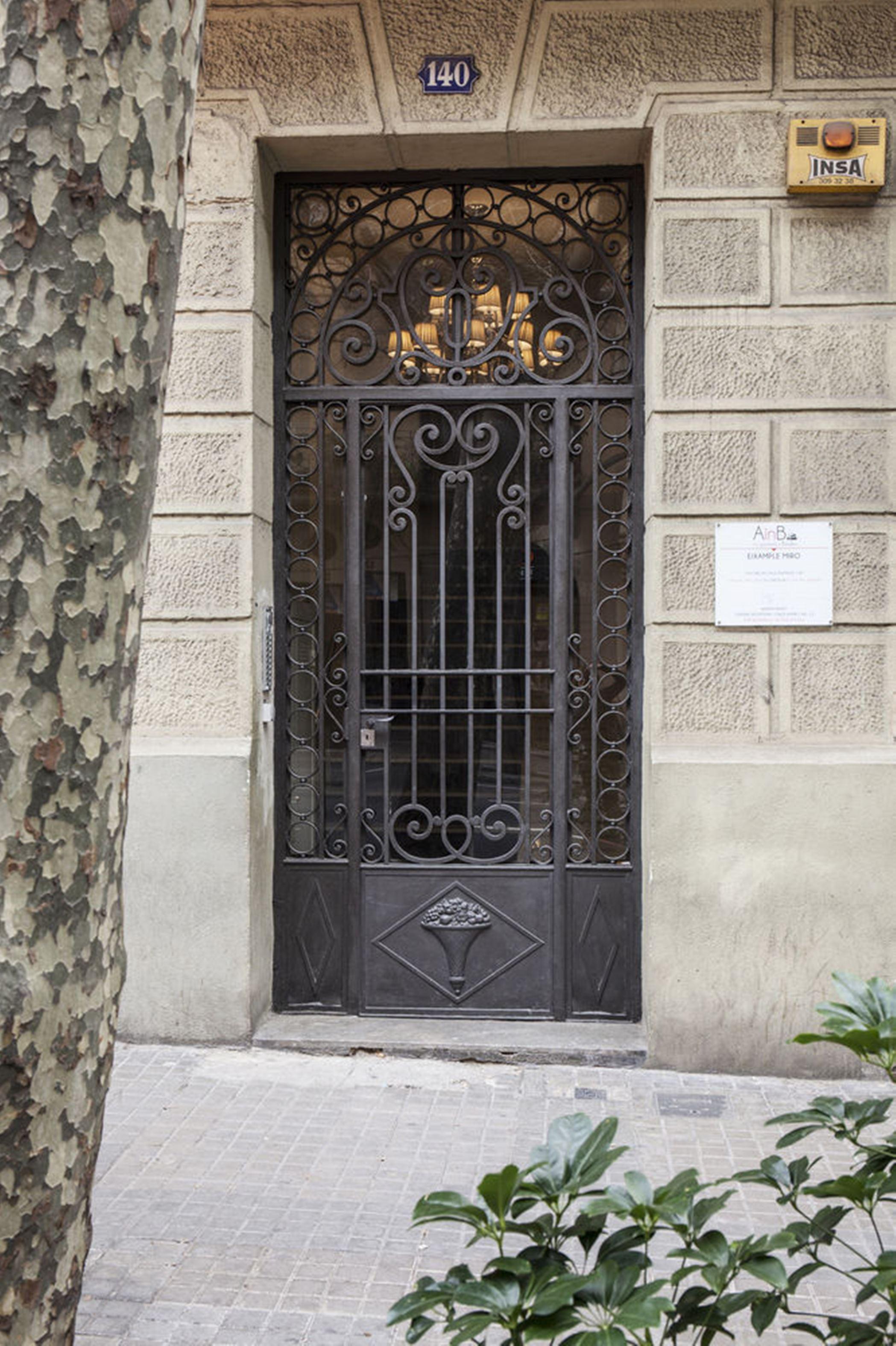 AinB Eixample - Miró Apartments Barcelona Exterior foto